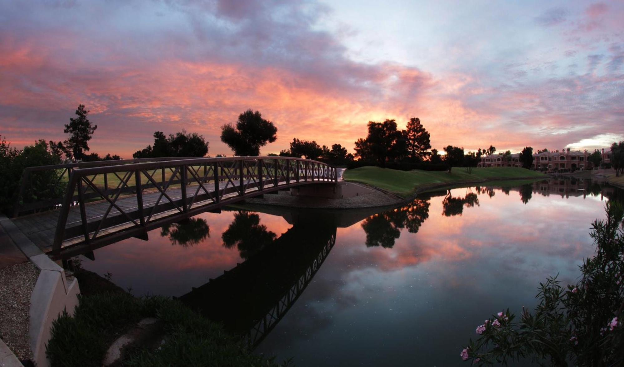 Holiday Inn Phoenix/Chandler By Ihg Esterno foto